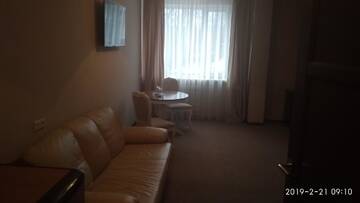 Фото номера Люкс с гидромассажной ванной Отель Hotel Olgas г. Глубокое 8