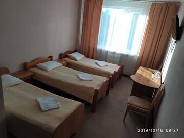 Фото номера Трехместный номер Отель Hotel Olgas г. Глубокое 6